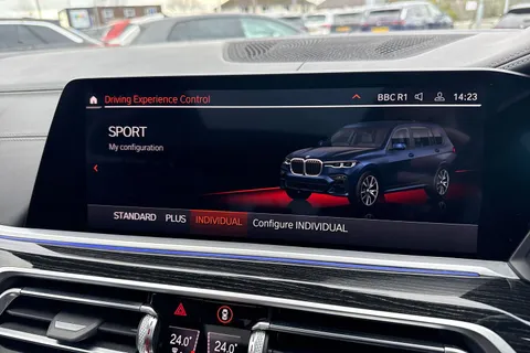 NV69AXB BMW X7 3.0 M50d Auto xDrive Euro 6 (s/s) 5dr Thumbnail #57