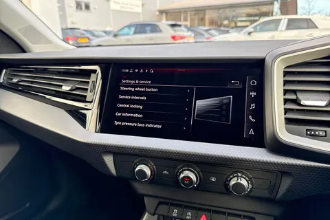 DA25CZE Audi A1 Sport 25 TFSI 95 PS 5-speed Thumbnail #43