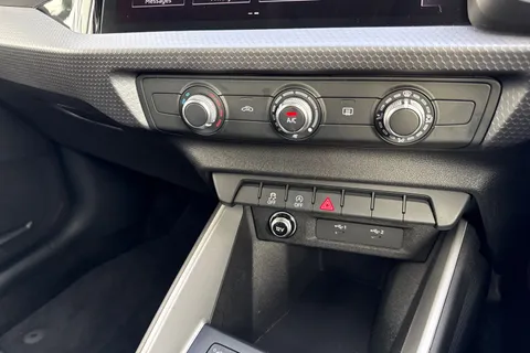 DA25CZE Audi A1 Sport 25 TFSI 95 PS 5-speed Thumbnail #46