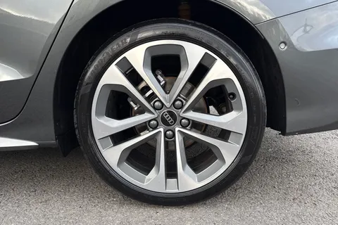 9 of 49 for Audi A3 1.5 TFSI S line Euro 6 (s/s) 4dr