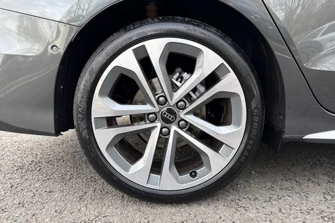 12 of 49 for Audi A3 1.5 TFSI S line Euro 6 (s/s) 4dr