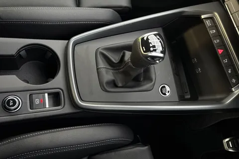 22 of 49 for Audi A3 1.5 TFSI S line Euro 6 (s/s) 4dr