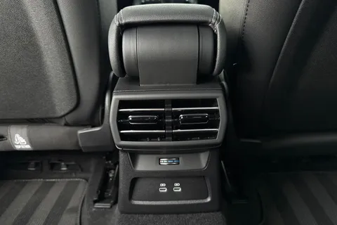 32 of 49 for Audi A3 1.5 TFSI S line Euro 6 (s/s) 4dr