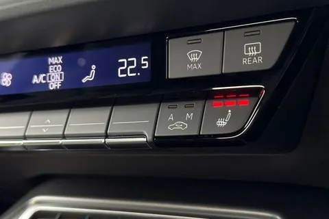 37 of 49 for Audi A3 1.5 TFSI S line Euro 6 (s/s) 4dr