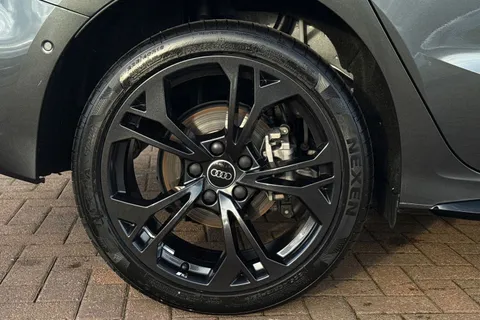 LT75ZTX Audi A3 Black Edition 40 TFSI e  204 PS S tronic Thumbnail #13