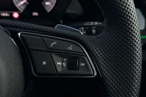 LT75ZTX Audi A3 Black Edition 40 TFSI e  204 PS S tronic Thumbnail #36