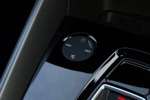 LT75ZTX Audi A3 Black Edition 40 TFSI e  204 PS S tronic Thumbnail #44