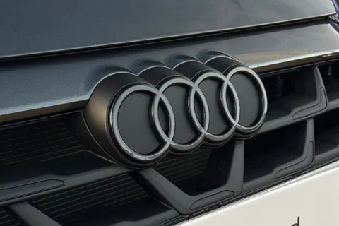 LT75ZTX Audi A3 Black Edition 40 TFSI e  204 PS S tronic Thumbnail #56