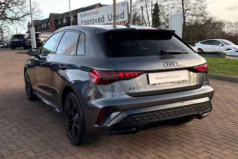 LT75ZTX Audi A3 Black Edition 40 TFSI e  204 PS S tronic Thumbnail #59