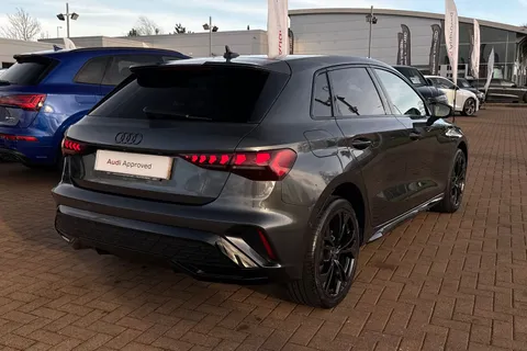 LT75ZTX Audi A3 Black Edition 40 TFSI e  204 PS S tronic Thumbnail #60