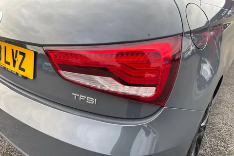SO18LVZ Audi A1 1.4 TFSI S line Euro 6 (s/s) 3dr (Nav) Thumbnail #8