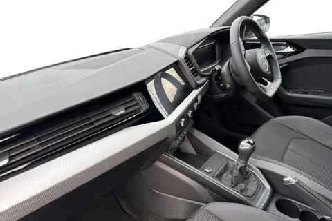 DS74XCG Audi A1 Black Edition 30 TFSI  116 PS 6-speed Thumbnail #16