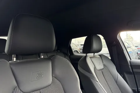 DS74XCG Audi A1 Black Edition 30 TFSI  116 PS 6-speed Thumbnail #25