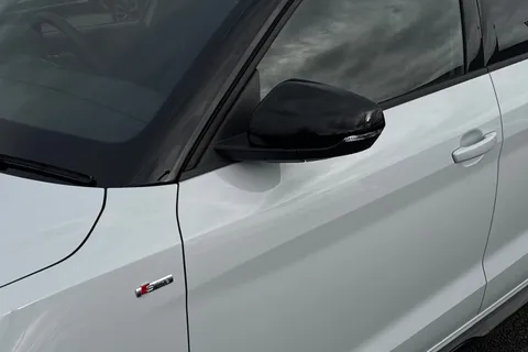 DS74XCG Audi A1 Black Edition 30 TFSI  116 PS 6-speed Thumbnail #27