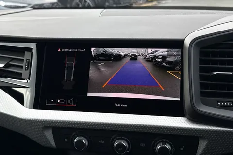 DS74XCG Audi A1 Black Edition 30 TFSI  116 PS 6-speed Thumbnail #32