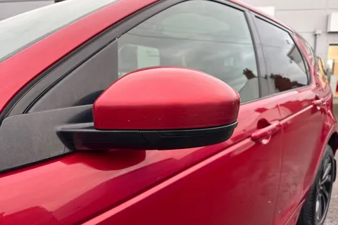 33 of 60 for Land Rover Discovery Sport 2.0 D180 MHEV R-Dynamic HSE Auto 4WD Euro 6 (s/s) 5dr