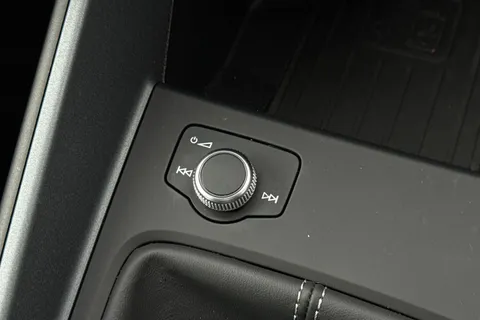 DS74XCG Audi A1 Black Edition 30 TFSI  116 PS 6-speed Thumbnail #43