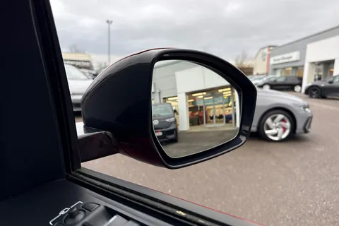 42 of 60 for Land Rover Discovery Sport 2.0 D180 MHEV R-Dynamic HSE Auto 4WD Euro 6 (s/s) 5dr