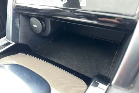 43 of 60 for Land Rover Discovery Sport 2.0 D180 MHEV R-Dynamic HSE Auto 4WD Euro 6 (s/s) 5dr