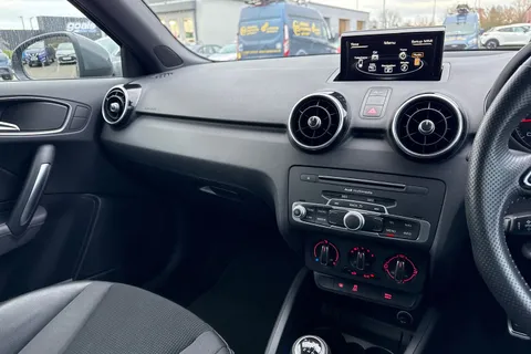 SO18LVZ Audi A1 1.4 TFSI S line Euro 6 (s/s) 3dr (Nav) Thumbnail #48