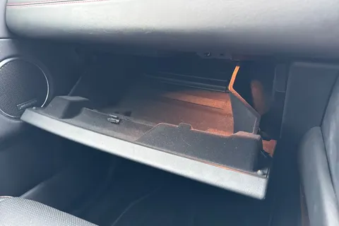 46 of 60 for Land Rover Discovery Sport 2.0 D180 MHEV R-Dynamic HSE Auto 4WD Euro 6 (s/s) 5dr