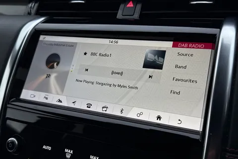 52 of 60 for Land Rover Discovery Sport 2.0 D180 MHEV R-Dynamic HSE Auto 4WD Euro 6 (s/s) 5dr