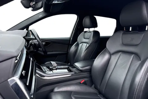 11 of 62 for Audi Q7 3.0 TDI V6 50 Black Edition Tiptronic quattro Euro 6 (s/s) 5dr