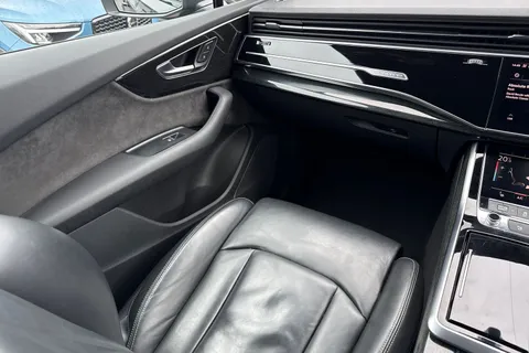 15 of 62 for Audi Q7 3.0 TDI V6 50 Black Edition Tiptronic quattro Euro 6 (s/s) 5dr