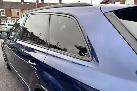 28 of 62 for Audi Q7 3.0 TDI V6 50 Black Edition Tiptronic quattro Euro 6 (s/s) 5dr