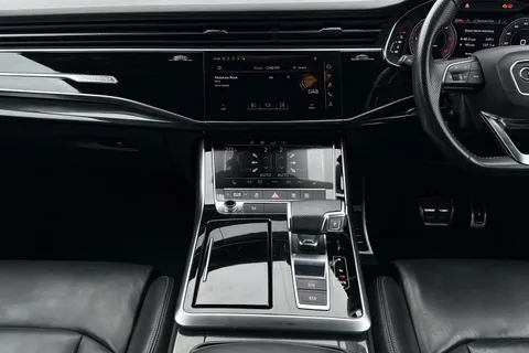 38 of 62 for Audi Q7 3.0 TDI V6 50 Black Edition Tiptronic quattro Euro 6 (s/s) 5dr