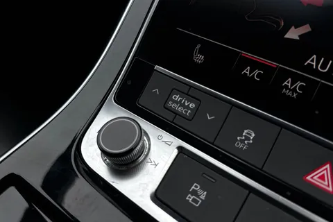 54 of 62 for Audi Q7 3.0 TDI V6 50 Black Edition Tiptronic quattro Euro 6 (s/s) 5dr