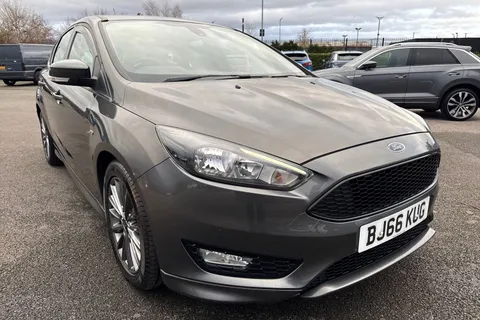 BJ66KUG Ford Focus 1.5T EcoBoost ST-Line Euro 6 (s/s) 5dr Thumbnail #10