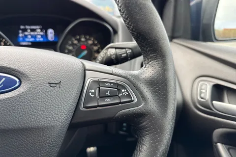 BJ66KUG Ford Focus 1.5T EcoBoost ST-Line Euro 6 (s/s) 5dr Thumbnail #37