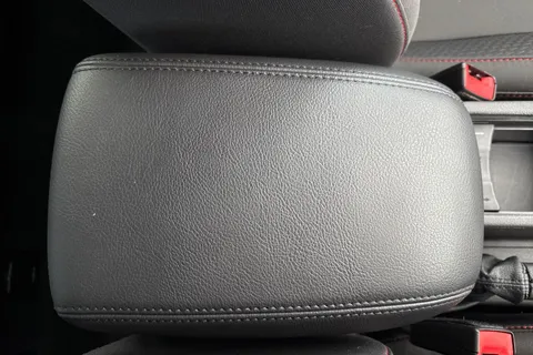 BJ66KUG Ford Focus 1.5T EcoBoost ST-Line Euro 6 (s/s) 5dr Thumbnail #52