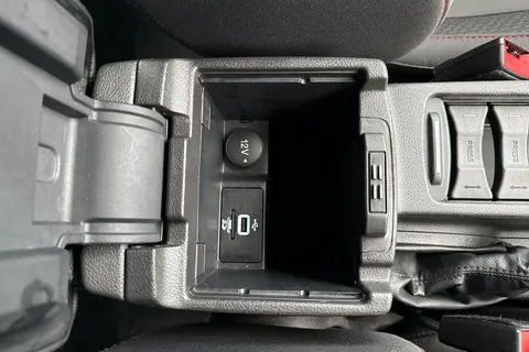 BJ66KUG Ford Focus 1.5T EcoBoost ST-Line Euro 6 (s/s) 5dr Thumbnail #53