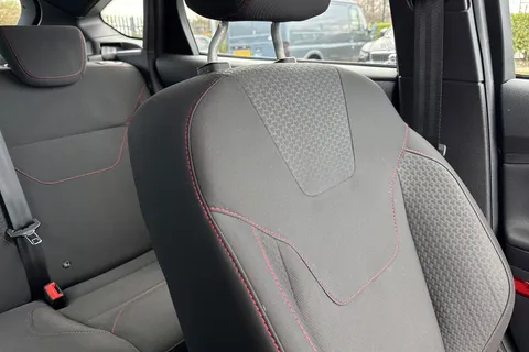 BJ66KUG Ford Focus 1.5T EcoBoost ST-Line Euro 6 (s/s) 5dr Thumbnail #54