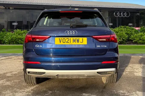 4 of 46 for Audi Q3 Sport 35 TFSI 150 PS S tronic