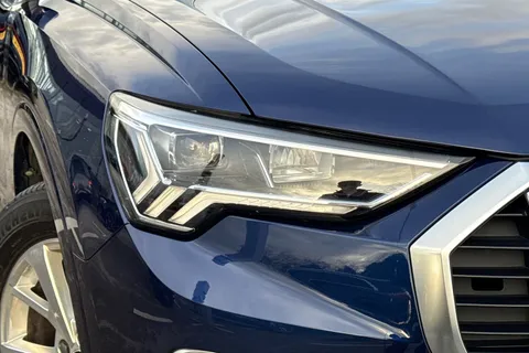 9 of 46 for Audi Q3 Sport 35 TFSI 150 PS S tronic