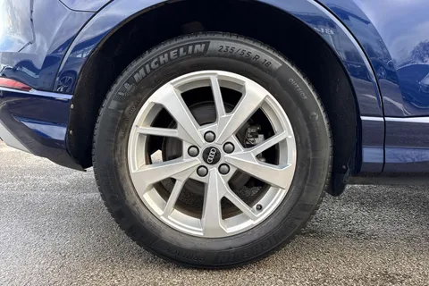 11 of 46 for Audi Q3 Sport 35 TFSI 150 PS S tronic