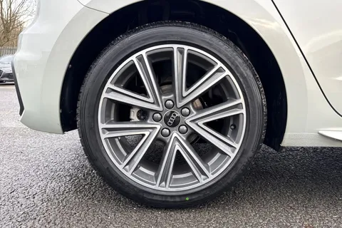 Audi A1 1.0 TFSI 30 S line Sportback Euro 6 (s/s) 5dr Thumbnail #11