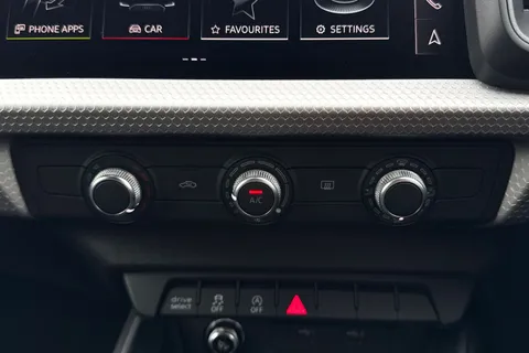  Audi A1 1.0 TFSI 30 S line Sportback Euro 6 (s/s) 5dr Thumbnail #22