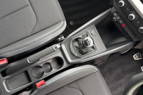  Audi A1 1.0 TFSI 30 S line Sportback Euro 6 (s/s) 5dr Thumbnail #23