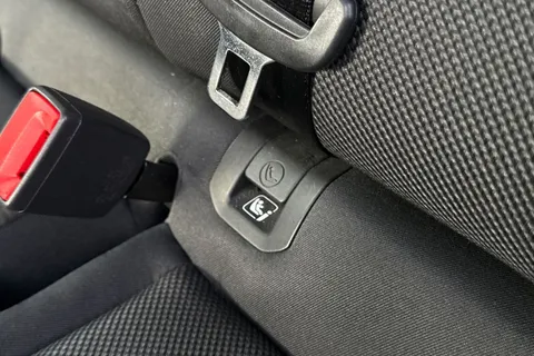 28 of 46 for Audi Q3 Sport 35 TFSI 150 PS S tronic