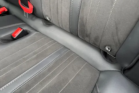 RV71HRP PEUGEOT 3008 1.6 13.2kWh GT e-EAT 4WD Euro 6 (s/s) 5dr Thumbnail #38