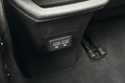 RV71HRP PEUGEOT 3008 1.6 13.2kWh GT e-EAT 4WD Euro 6 (s/s) 5dr Thumbnail #39