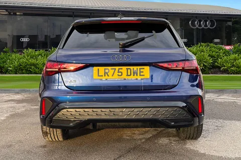 LR75DWE Audi A3 Black Edition 40 TFSI e  204 PS S tronic Thumbnail #5