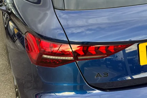 LR75DWE Audi A3 Black Edition 40 TFSI e  204 PS S tronic Thumbnail #8