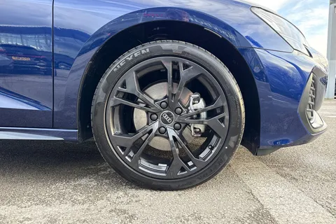 LR75DWE Audi A3 Black Edition 40 TFSI e  204 PS S tronic Thumbnail #10