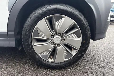 24 of 50 for Hyundai Kona 64kWh Premium Auto 5dr