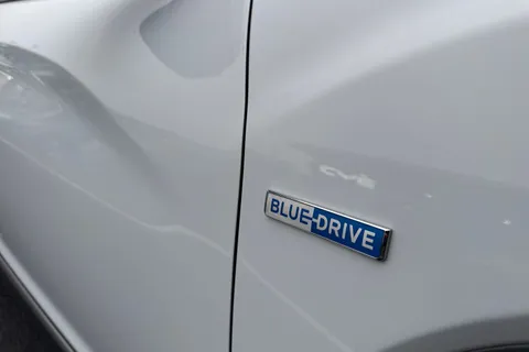 25 of 50 for Hyundai Kona 64kWh Premium Auto 5dr